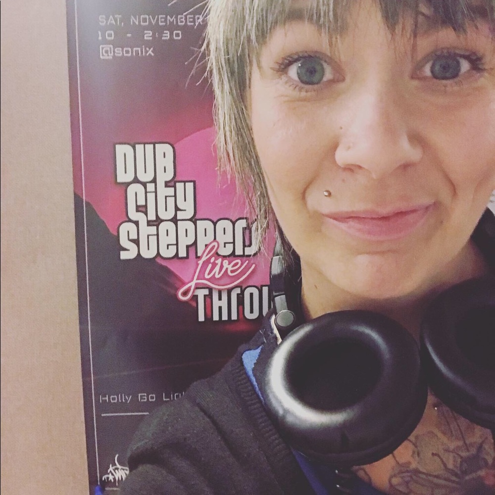 Meet your Posher, Sheena